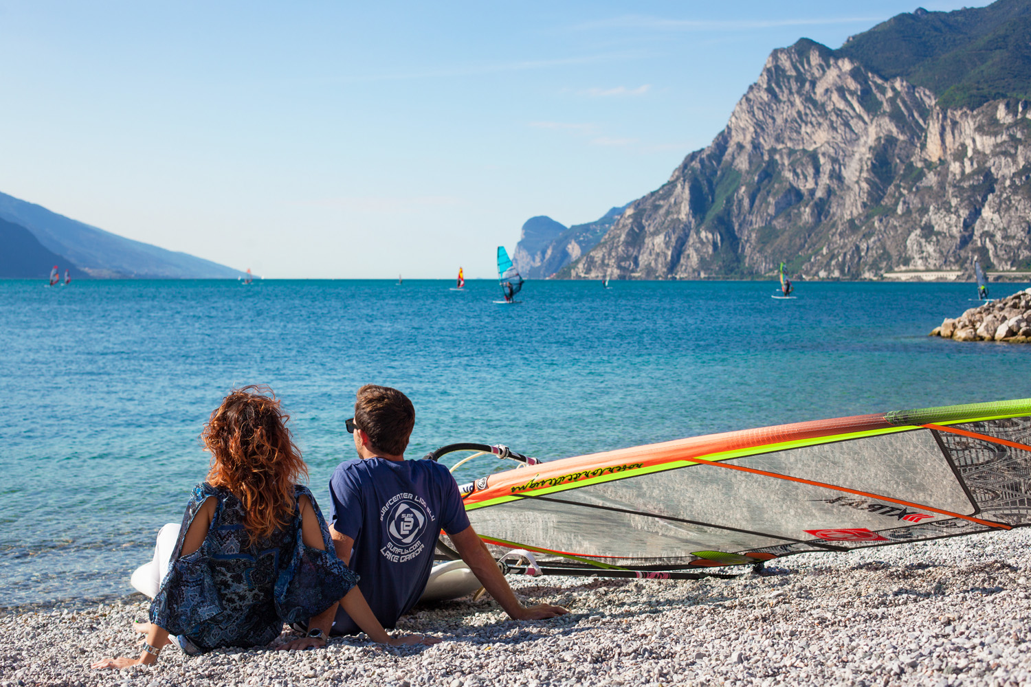 Lido Blu Coppia Spiaggia Con Vela