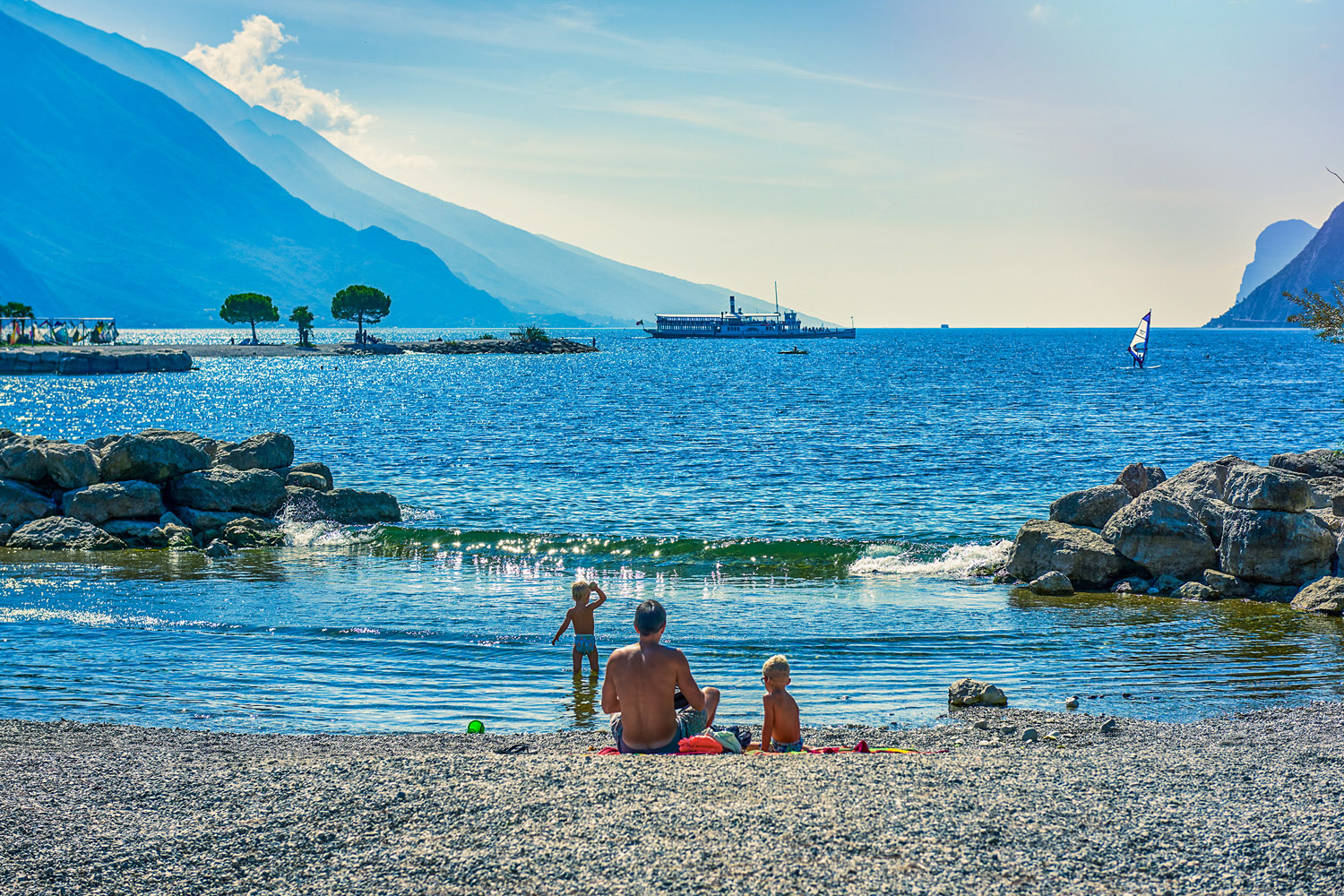 573571AA AE12 469C AA63 EDD087154155